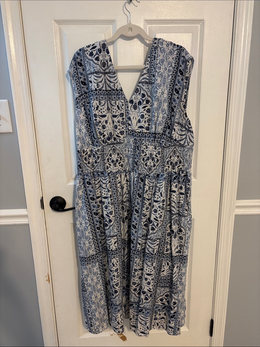 Sleeveless Blue and White Patchwork Maxi Dress (A26)
